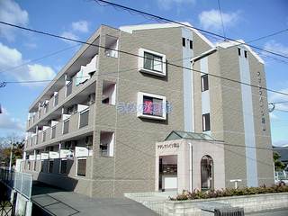 アザレアハイツ葉山 201号室