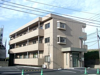 ソレーユ諏訪野 23号室