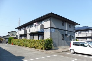 ハイカムール津福 206号室