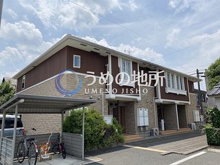ストロベリーフィールズA 102号室